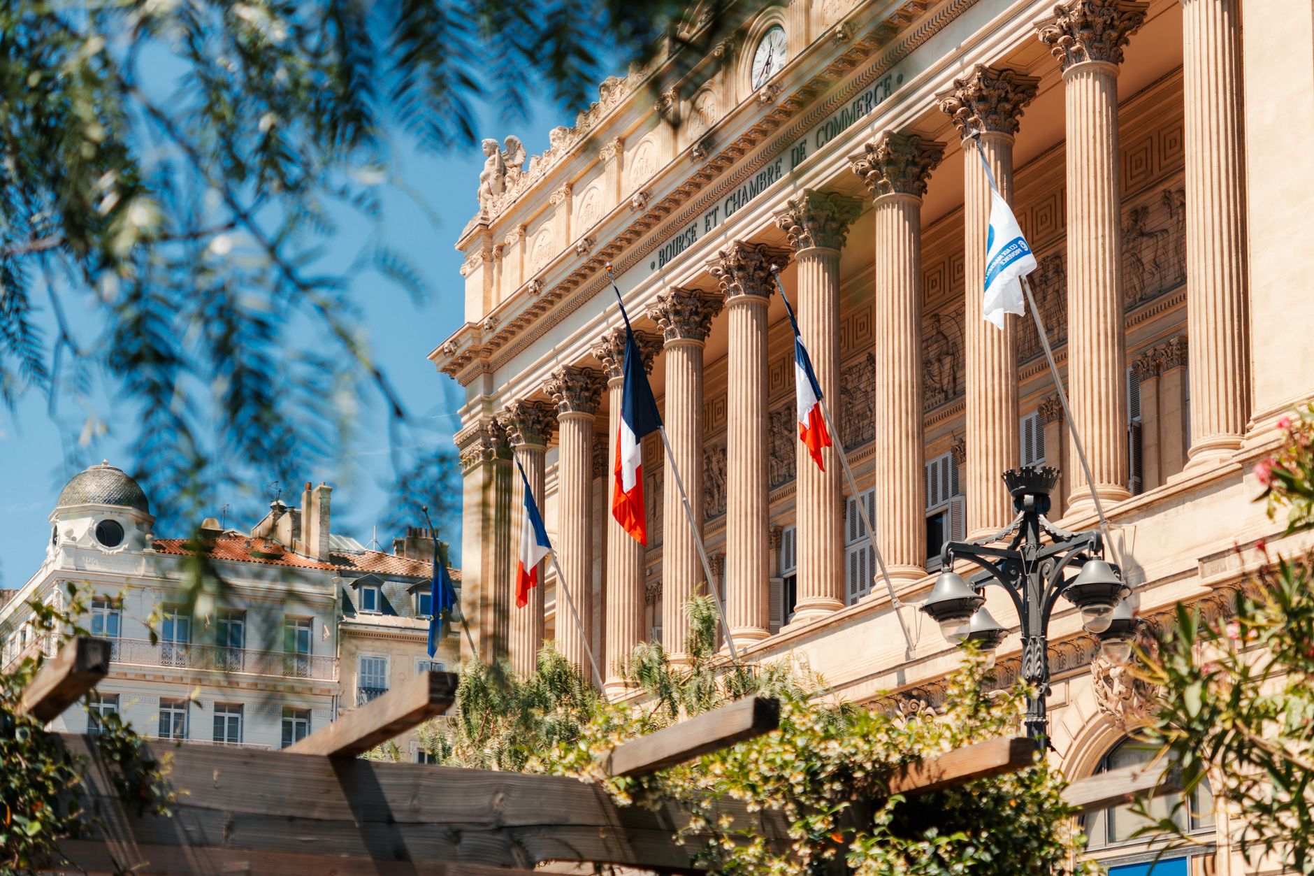 Réduire vos coûts d'abonnements en centralisant vos outils d'IA