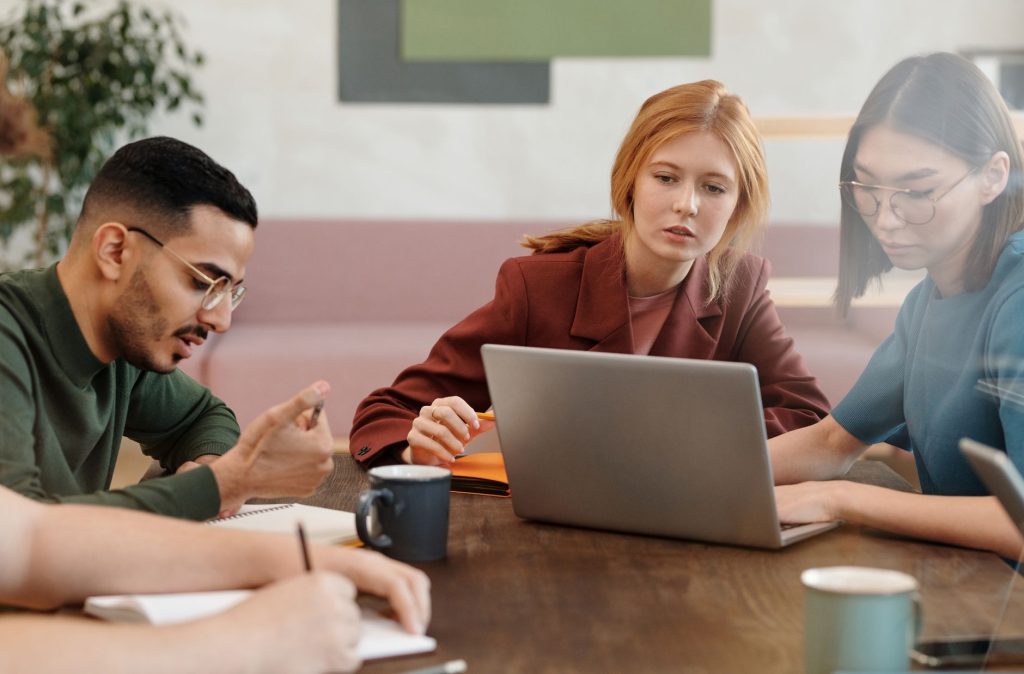 Comparatif de solutions de paie pour TPE et PME