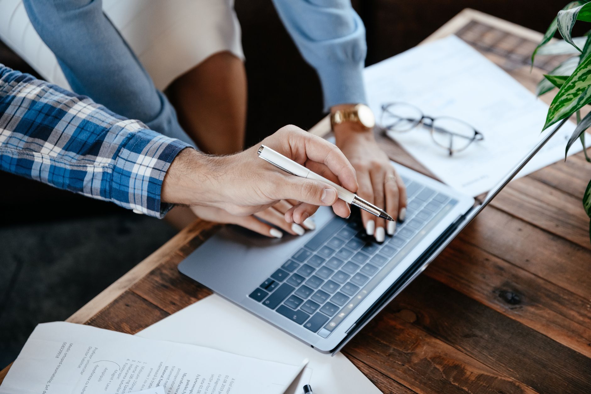 Protocole test terrain pour optimiser le funnel d'achat